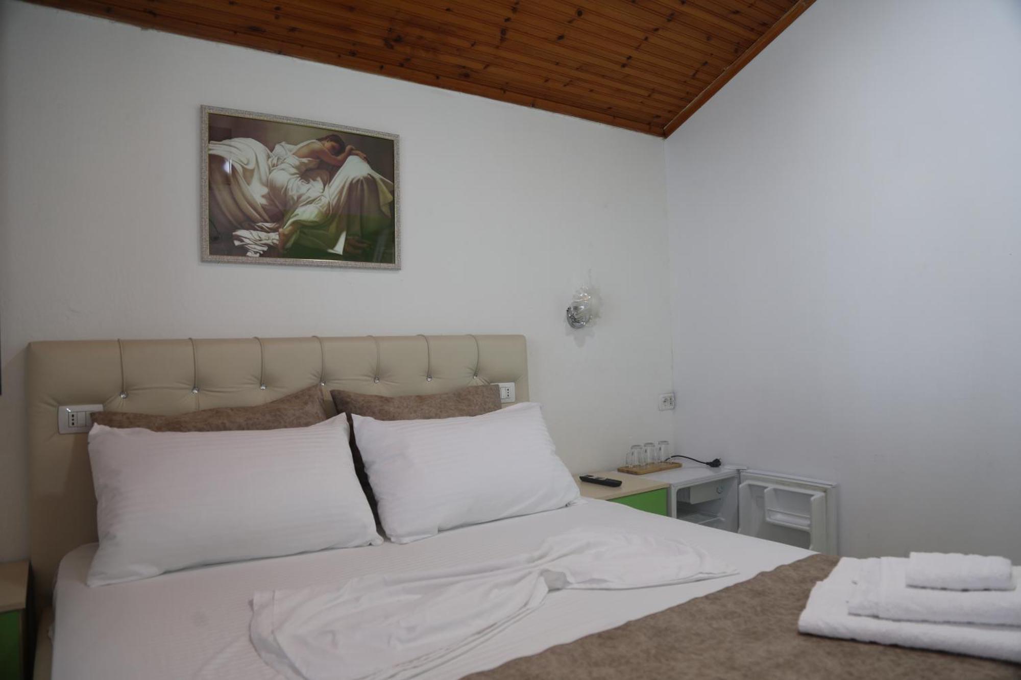 Lakefront House Shiroka Экстерьер фото